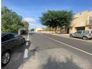 Se vende dúplex en Rioja okupado