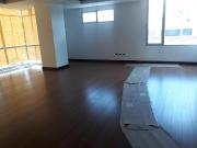 SE VENDE EDIFICIO CON 15 PISOS Y 95 PARQ. EN QUITO