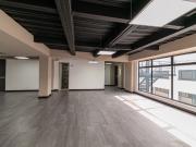 Se Vende Edificio en el Lago