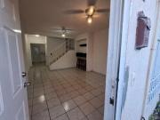SE VENDE EN SM 57 RESID. LAS AMERICAS CASA DE 2 NIVELES...