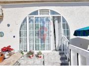 Se vende encantador bungalow en planta baja en la...