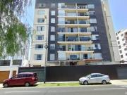 SE VENDE ENCANTADOR DEPARTAMENTO FRENTE A PARQUE EN...