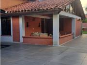 SE VENDE ESPECTACULAR CASA CAMPESTRE CONJUNTO CERRADO COMBIA