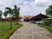 se vende Espectacular Casa Campestre en Cerritos