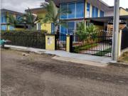 Se vende espectacular casa con piscina en conjunto cerrado