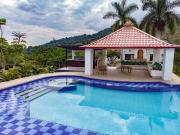 Se vende espectacular finca de 1 hectárea en Silvania...