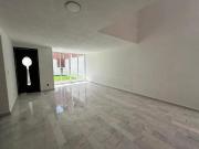 SE VENDE EXCELENTE CASA