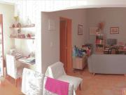 SE VENDE EXCELENTE CASA ALTO ALBERDI 3 DORMITORIOS