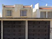 Se vende excelente casa C. del Camaleón, Santa Fe, 27272...