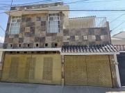 Se vende excelente casa C. del Fuego, Jardines del...