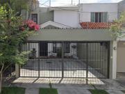 Se vende excelente casa Calle Prado de los Alamos,...