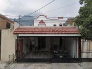 SE VENDE EXCELENTE CASA, CAMINO REAL, GUADALUPE N.L