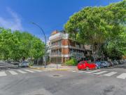 Se vende excelente casa de 4 ambientes más dependencia...