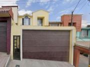Se vende excelente casa en Av. 37 Sur, Urias, 22116...