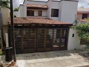 Se vende excelente casa en Jardines de vista alegre I,...