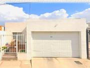 Se vende excelente casa Jardines Universidad II Etapa,...