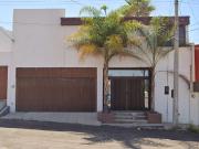 SE VENDE EXCELENTE CASA, Lomas del Sahuatoba, Victoria...