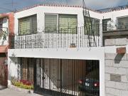 SE VENDE EXCELENTE CASA, ZONA DE ORO CELAYA