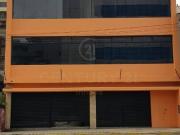Se alquila excelente local comercial de 1,172 m2 en la...