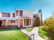 SE VENDE EXCLUSIVA CASA EN LA MEJOR URB. DE CAYMA