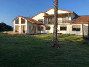 SE VENDE GRAN CASONA EN PARCELA DE MANTAGUA