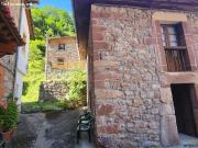 Se vende gran propiedad con terreno en La Hermida,...