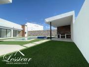 SE VENDE HEMOSA CASA CON ALBERCA EN QUINTAS DEL SOLAR