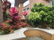 Se vende casa 470m2 Los Samanes 5078