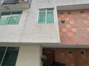 SE VENDE HERMOSA CASA