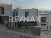 SE VENDE HERMOSA CASA CON VISTA AL MAR EN ENSENADA, BC