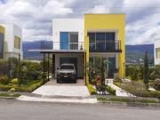 SE VENDE HERMOSA CASA DE CAMPO CON GRANDES ESPACIOS EN...