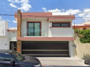 SE VENDE HERMOSA CASA EN CD DEL VALLE, TEPIC, OPORUDE...