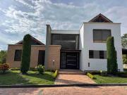 SE VENDE HERMOSA CASA EN CHINAUTA FUSAGASUGA