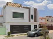 SE VENDE HERMOSA CASA EN HIDALGO