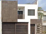 SE VENDE HERMOSA CASA EN MONTERREY OPORTUNIDAD DE INVERSIÓN