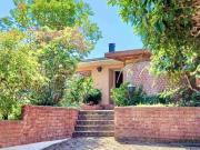 SE VENDE HERMOSA CASA EN REÑACA SECTOR LOS ALMENDROS UF...