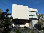SE VENDE HERMOSA CASA NUEVA EN EL CIELO DE LUJO