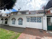 Se vende Hermosa Casa remodelada en el barrio Los Andes...