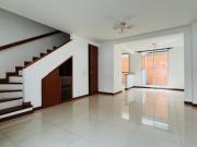 SE VENDE HERMOSA CASA SECTOR BELMONTE CONJUNTO CERRADO...