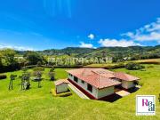 SE VENDE HERMOSA FINCA EN EL CARMEN DE VIBORAL