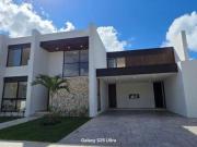 SE VENDE HERMOSA RESIDENCIA EN NORTEMERIDA