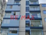 Se Vende Hermoso Departamento Frente A Parque