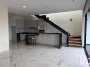 Se vende Hermoso PH con rooftop privado en la Colonia...