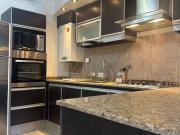 SE VENDE IMPORTANTE DTO DOS DORMITORIOS A METROS DEL CENTRO