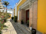 ¡Se vende linda casa con piscina en San Isidro!