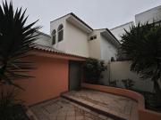 Oportunidad AT: 450m2 AC:401 Urb. Girasoles 2 Casas...