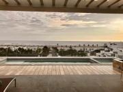 Se vende linda casa de playa en Playa El Golf