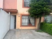 Se vende linda casa en privada