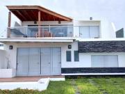 Se vende linda Casa en Puerto Madero 2da fila