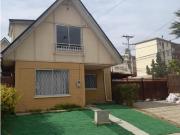 SE VENDE LINDA Y AMPLIA CASA UBICADA EN LAS AMERICAS,...